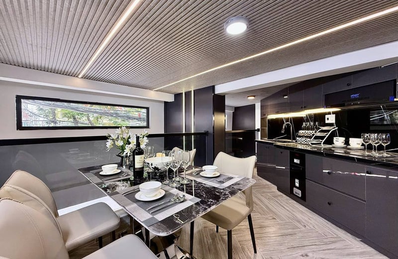 Miete eines 3-stöckigen Hauses, Stadtteil Ong Ich Khiem, Da Nang, Vietnam